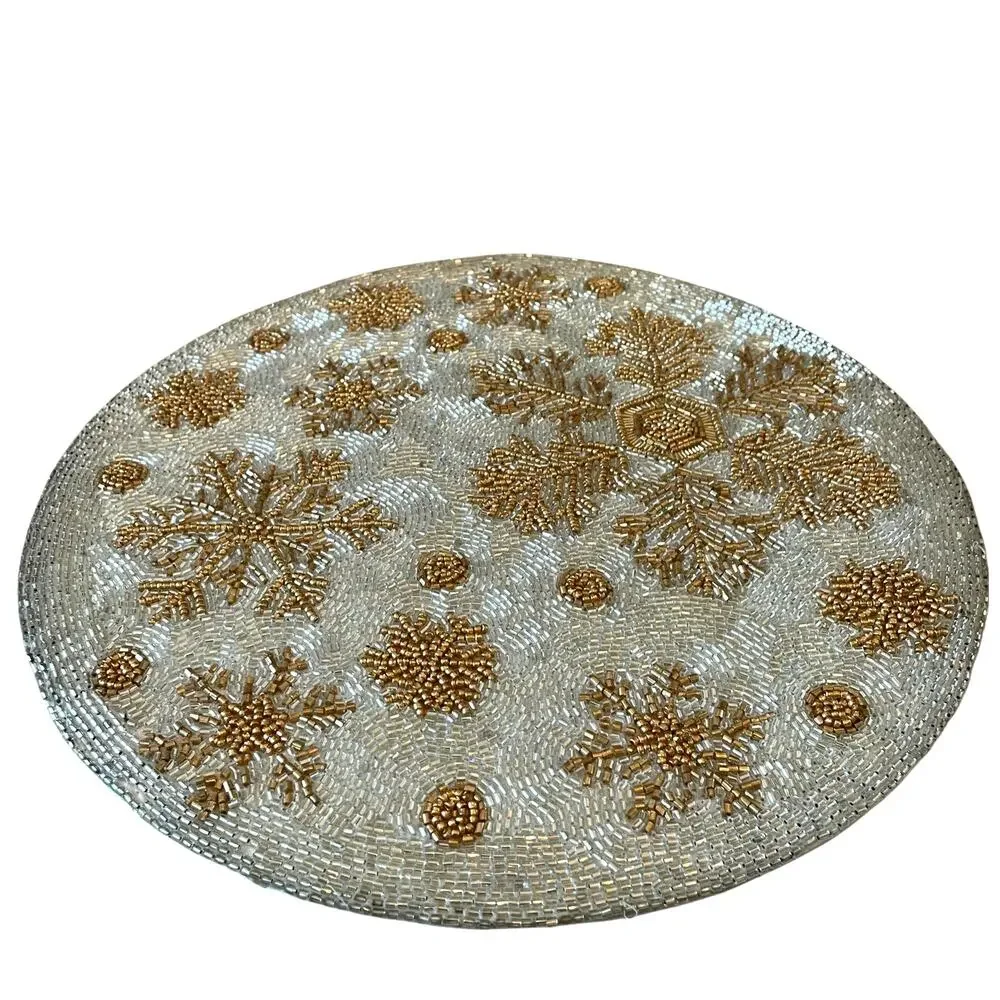 Nicole Miller 15in Beaded Christmas Placemat Holiday Snowflakes Gold & White New